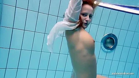 Silvie Hot Underwater Babe