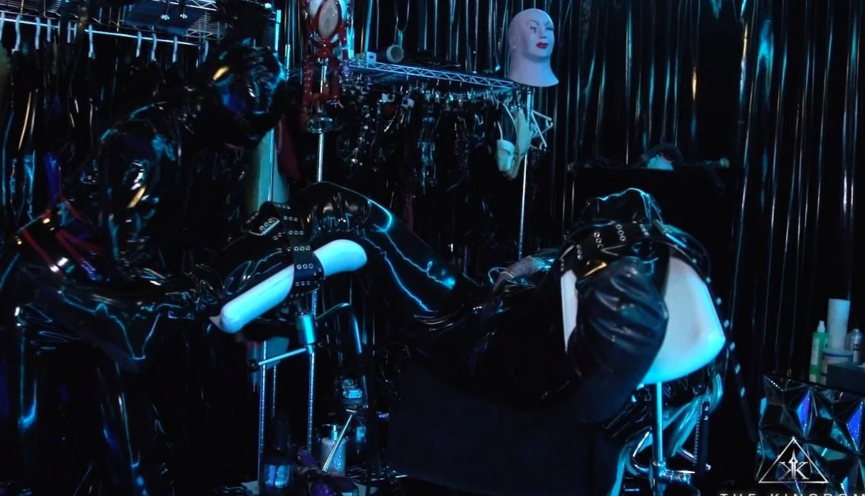 Rude Discipline For Girl In Fetish Latex