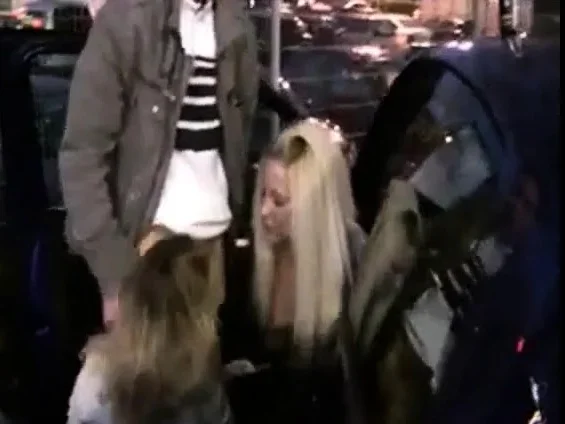 2 Blondes Toys R Us Parking Slot Fuck