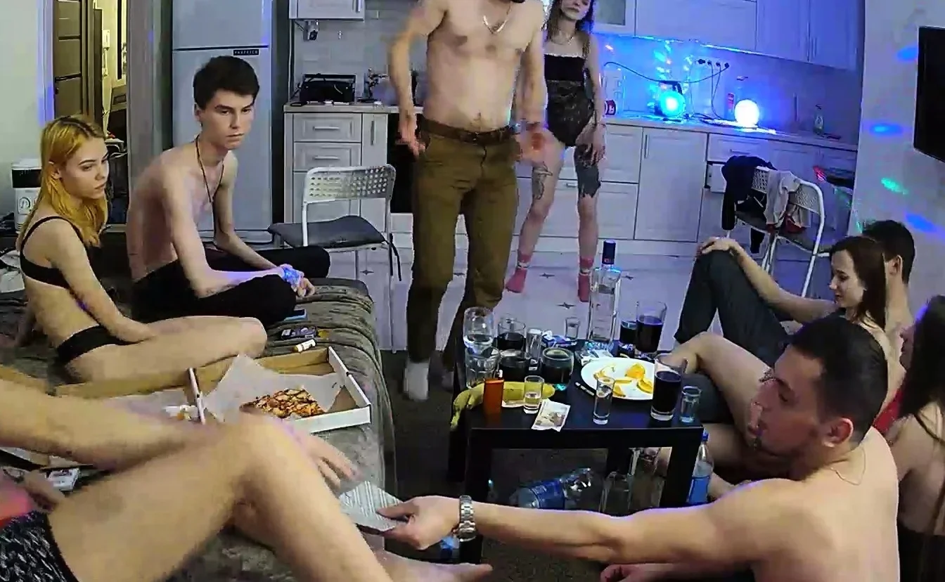 Amateur college group sex with fucking and sucking in hd
