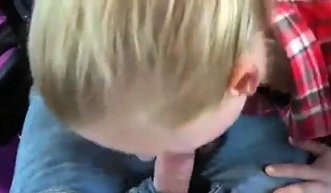 Deutsch Saugen Dick On The Train Ride