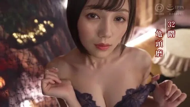 色白美女が男の乳首責めや可愛いコスプレフェラでチンポギンギン風俗プレイ