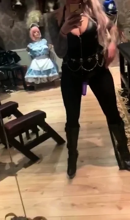 Big boobs milf masturbating