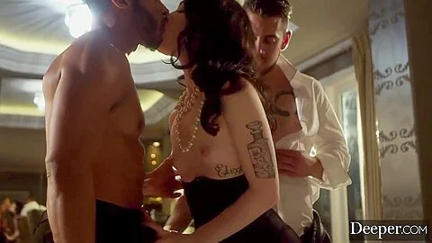 Horny Sex Scene Handjob Watch , Its Amazing With Evelyn Claire
