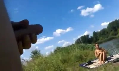 Dickflash - Jerking for a topless sunbather .360p