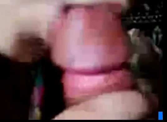 She sucks her man till he cum in her mouth - Homemade