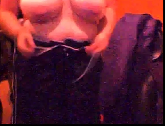 girl change clothe front webcam