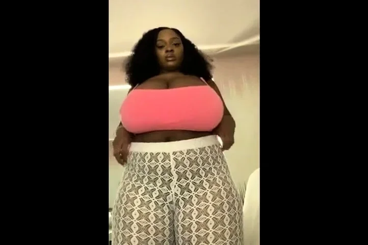 Big Gorgeous TITS Just how i like them