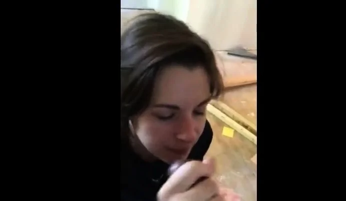 Hot white girl blows the carpenter