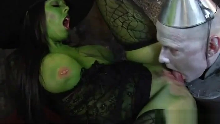 Fucking The Wicked Witch