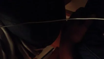 ma belle-mere aime quand je lui touche le cul 1