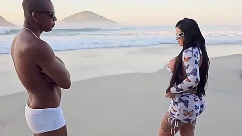 Pamela Makeup Morena Gostosa Estava Perdida Na Praia De Nud