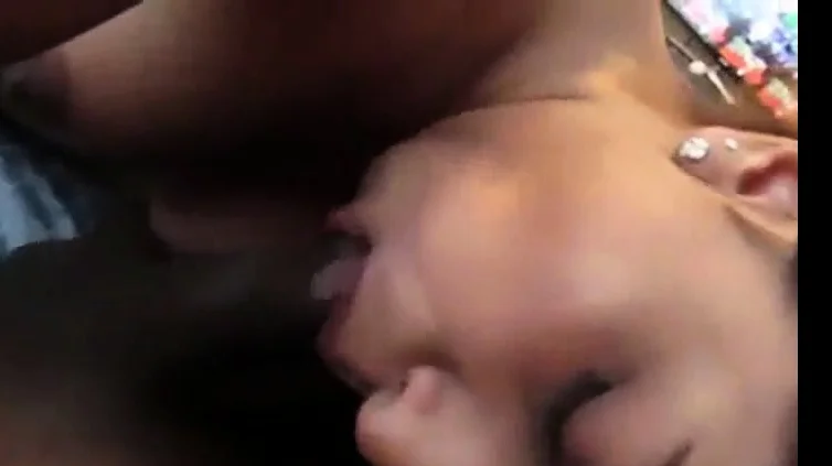 BANGLA GIRL BLOWJOB HOMEMADE