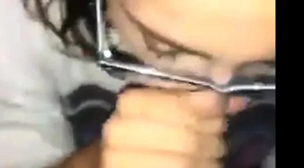 Girl with glasses gives blowjob but wasn't ready for cim