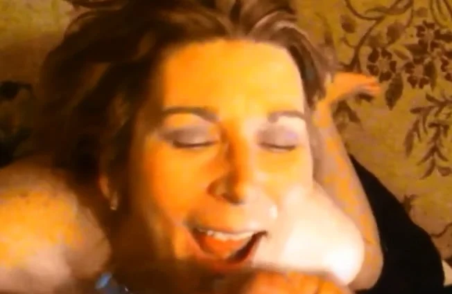 My amateur girl 15yrs compiltation of facials part 1.