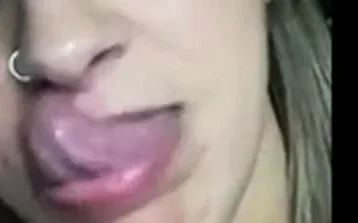 LONG TONGUE BEAUTY SHOWS OFF LONGEST TONGUE AND WIDE THROAT