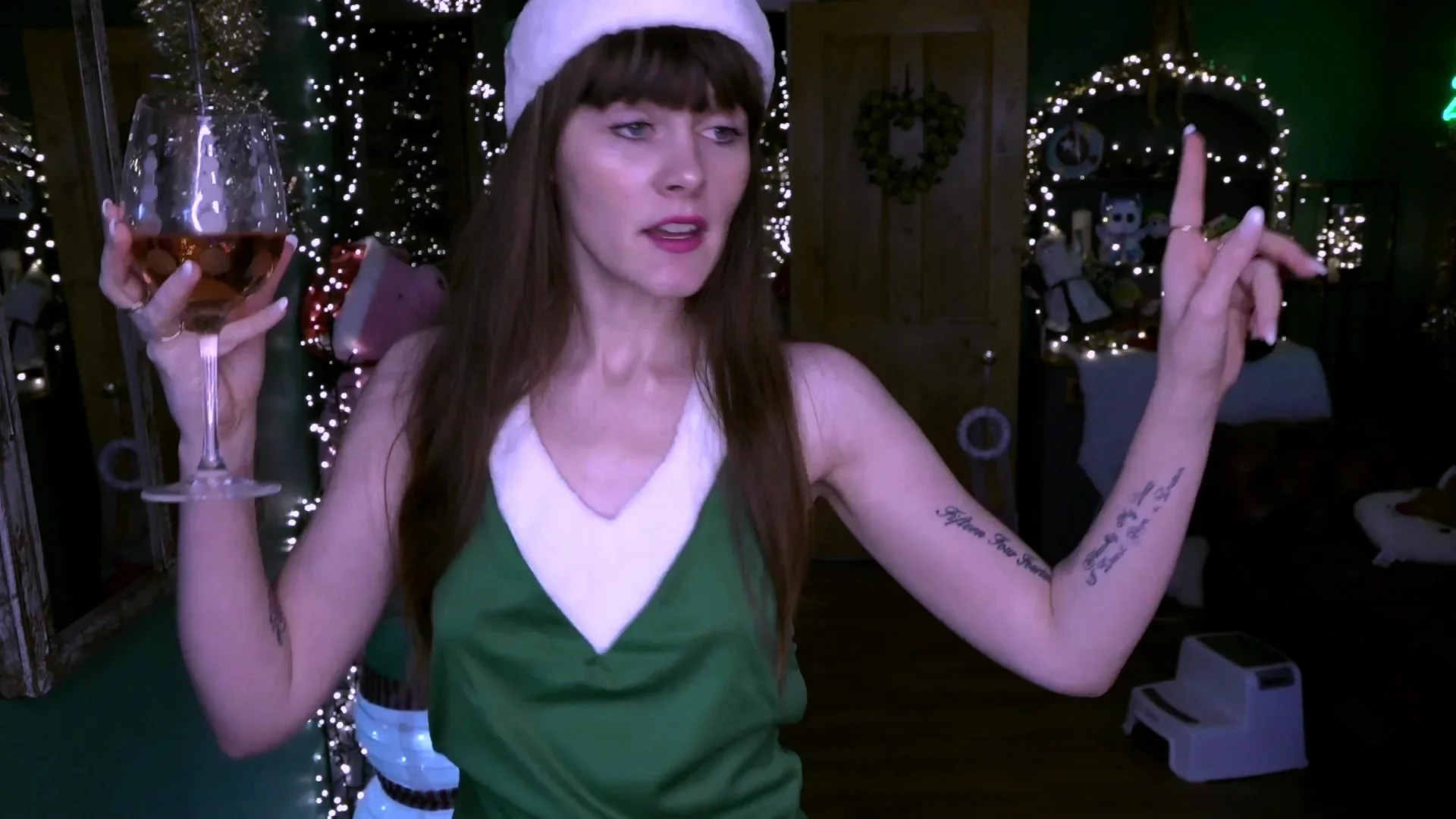-ManyVids- - Sydney Harwin - Mommy And Son At Christmas