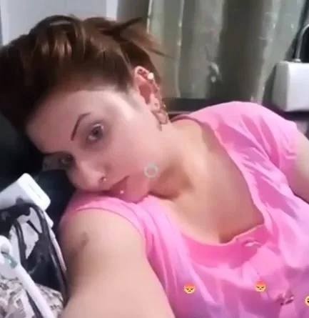 Desi Paki House girl FaceBook Live Big Boobs
