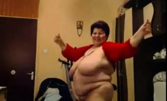 Big-Titted BBW Granny Dances on Webcam