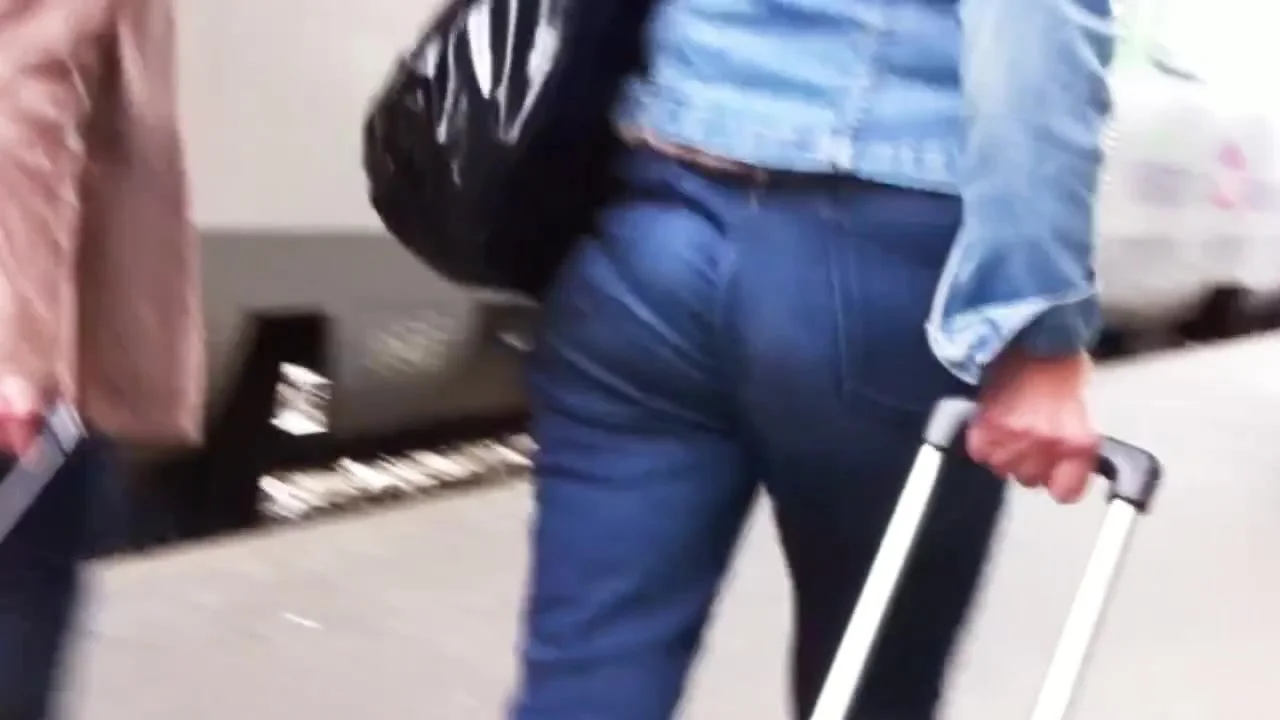 Ass 20 - Jean VPL fat ass