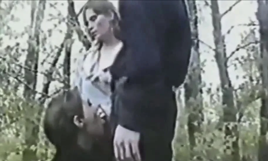 Two amateurs MILFs in stocking fuck lucky guy in the forest