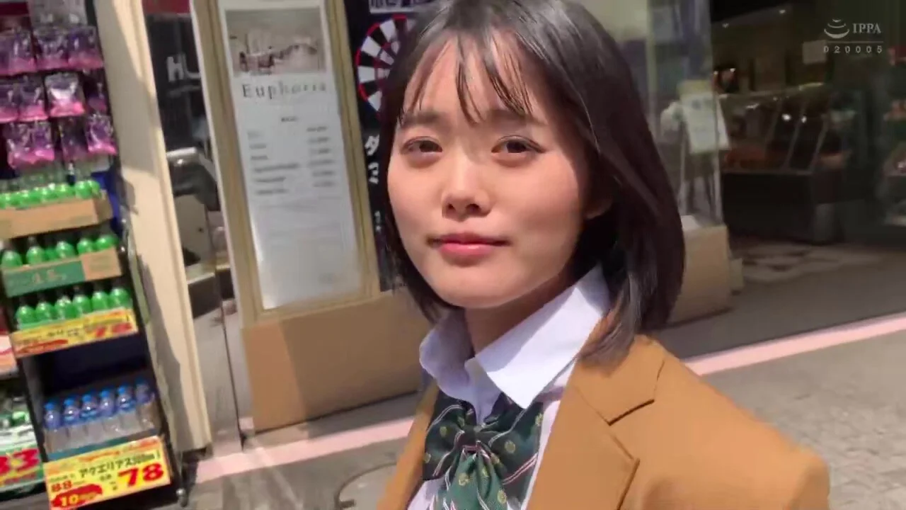 0005497_えっち デカ乳 制服着衣などが含まれている