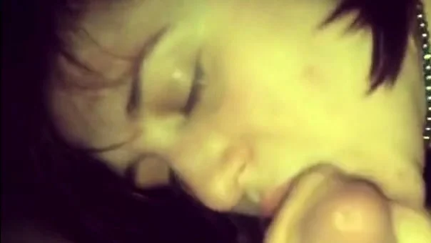 Car blowjob with facial