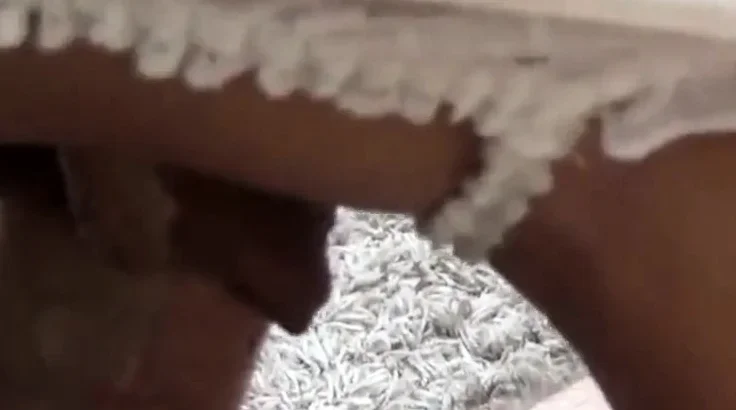 Los labios vaginales de esta zorra son enormes