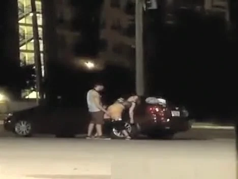 girl doing it in the parking