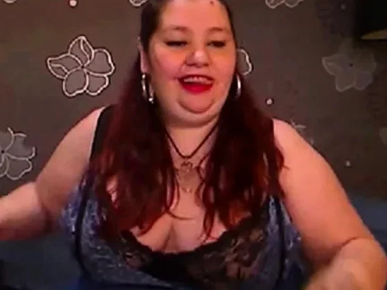 MATURE BBW IN FULL BACK PANTIES 2