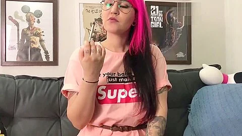 Stoner Girl