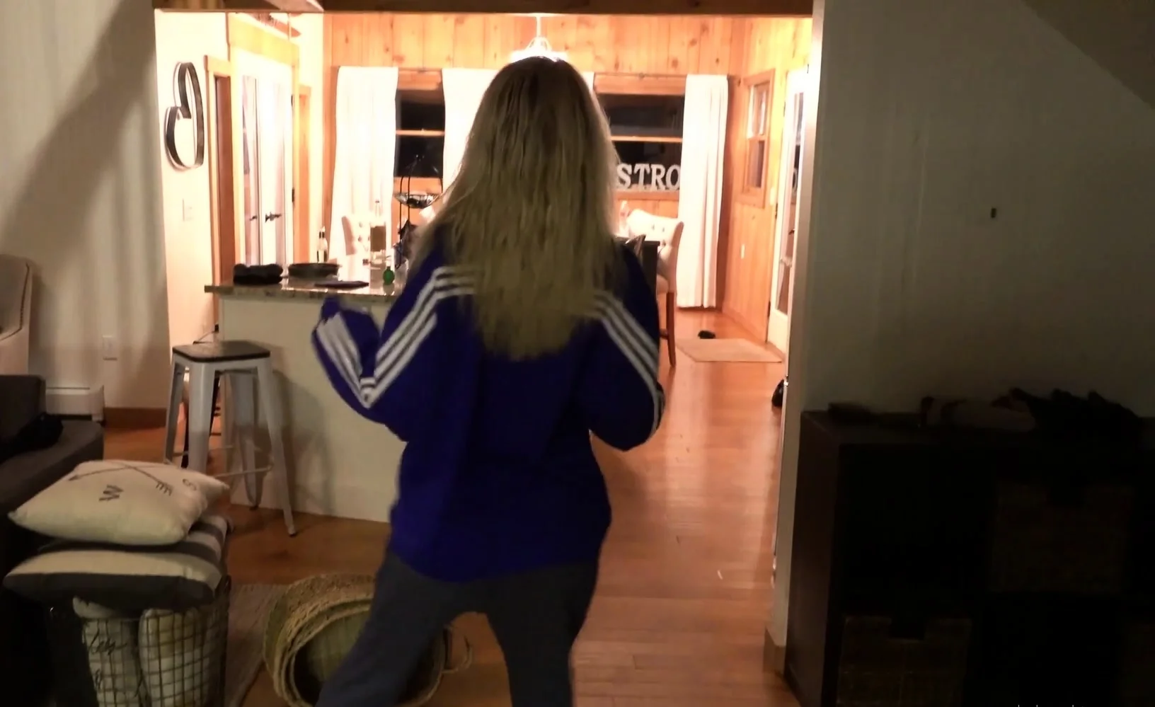 Cute amateur teen reality gangbang
