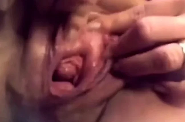 Granny pussy masturbation