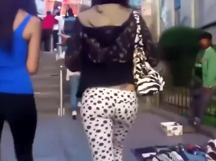 Solid look under a short dress