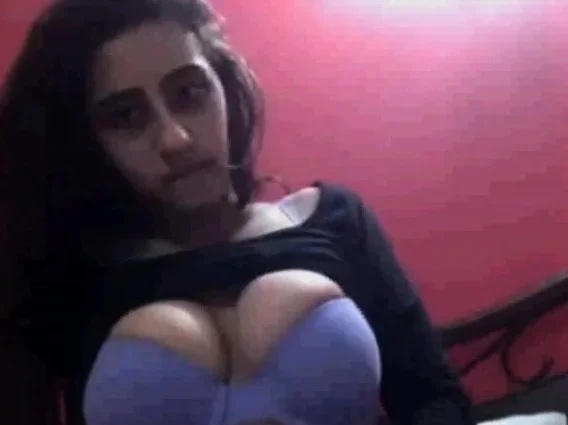 pretty girl from russia shows her boobs on chatroulette