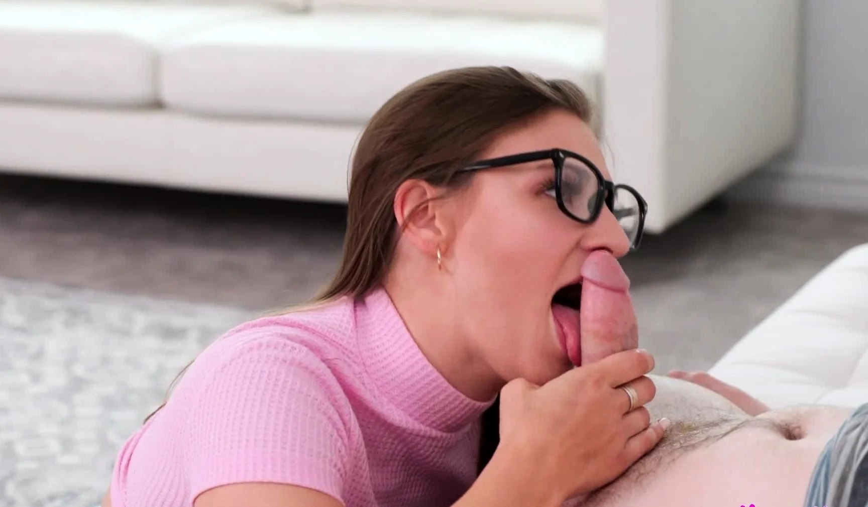 Hot tutor pops her tits out to let me stay focus