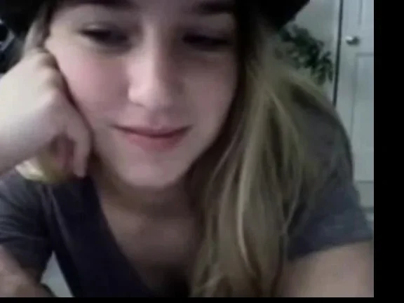Awesome blonde webcam