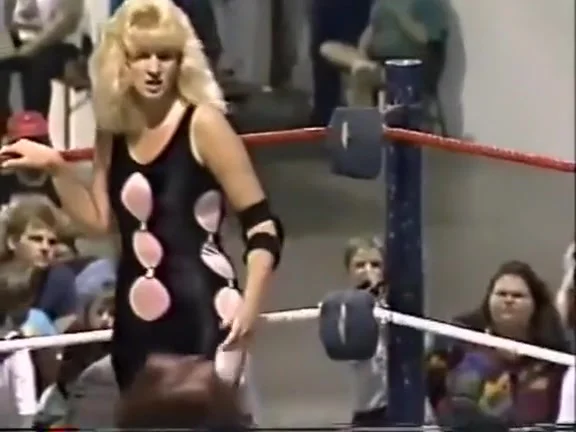 Alexa Starr vs. Brittany Brown Match 1