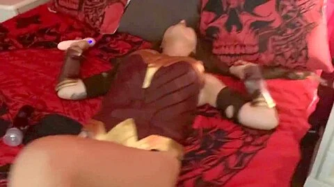 The Hottest Superheroine Gives Blowjobs