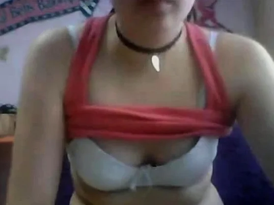 Spanish girl shows