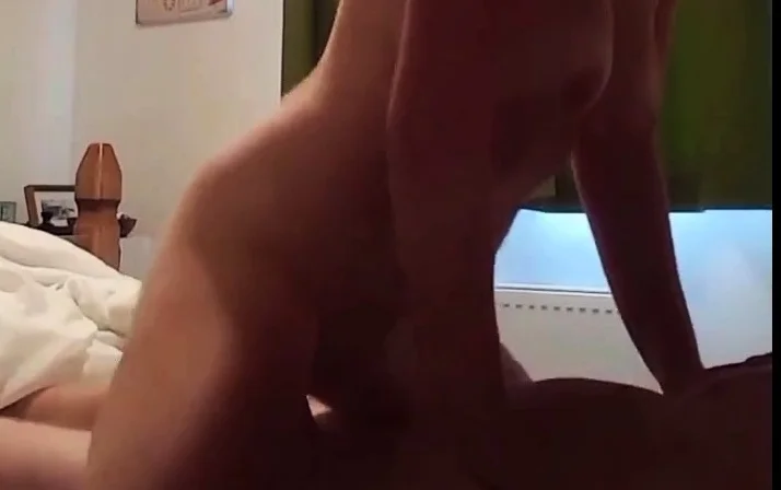 Horny girl loves to fuck and cum