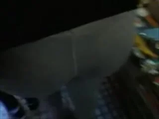 tocando culo en la calle