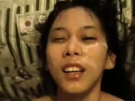 Asian girlfriend cumshots