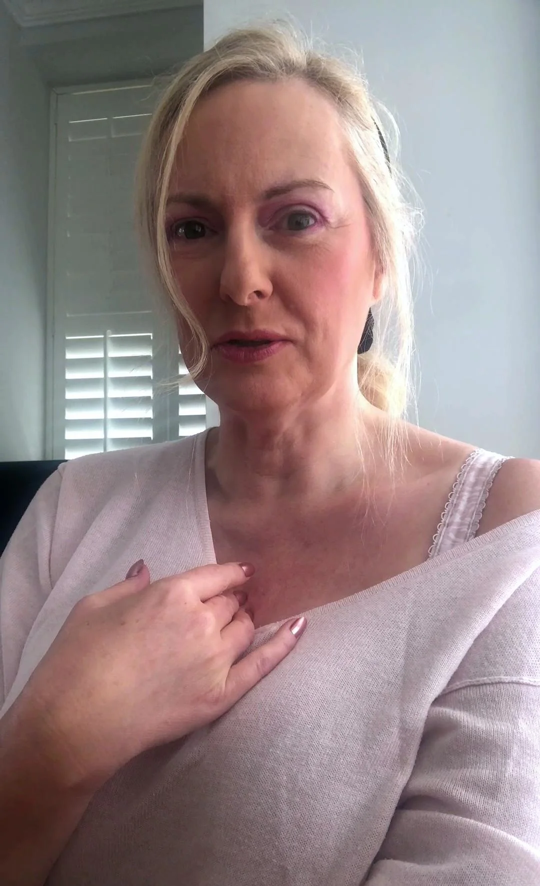 Big boobs milf masturbates with her dildo