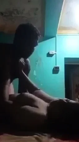 पड़ोसन ऑन्टी को चोदा