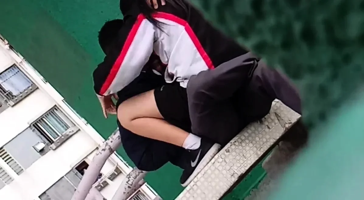 Busty Czech amateur fucks outdoor in public