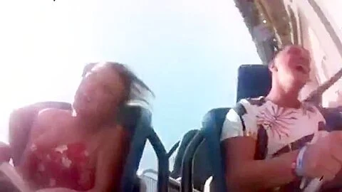 Rollercoaster Tit Flash