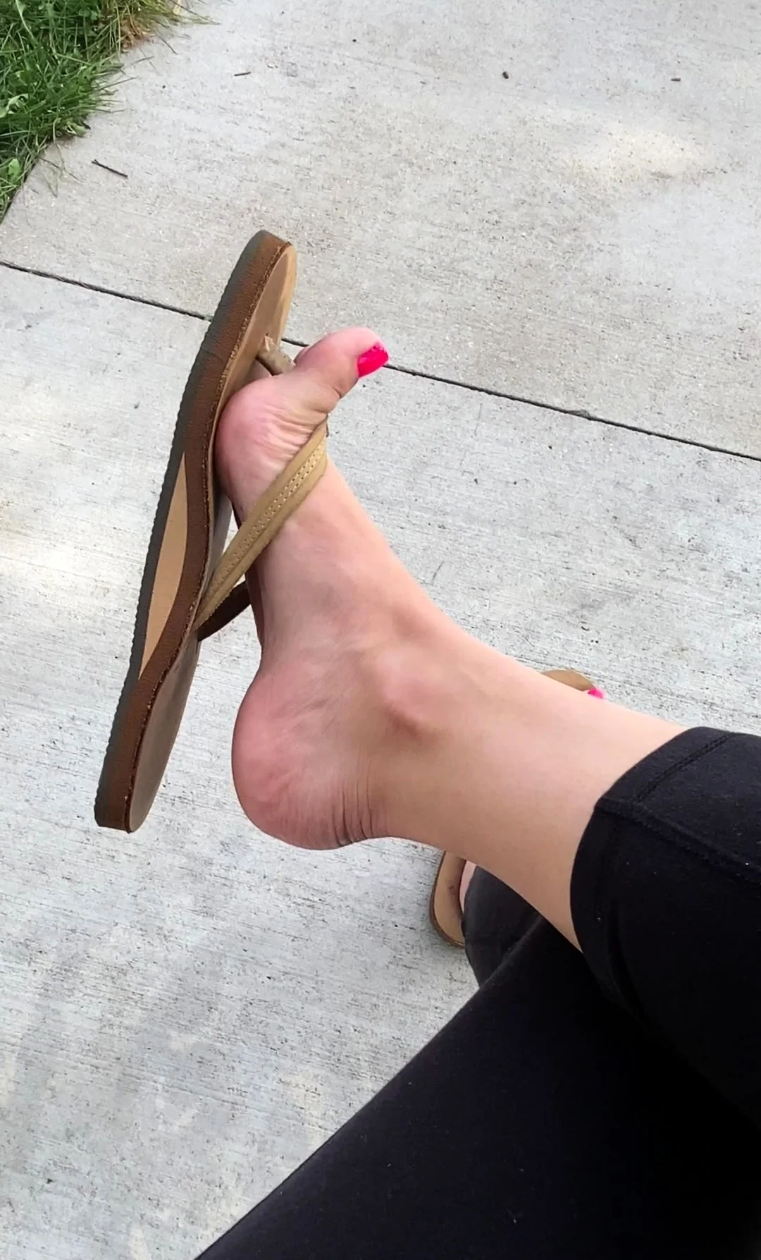Flexible foot fetish masturbating with feet and hands