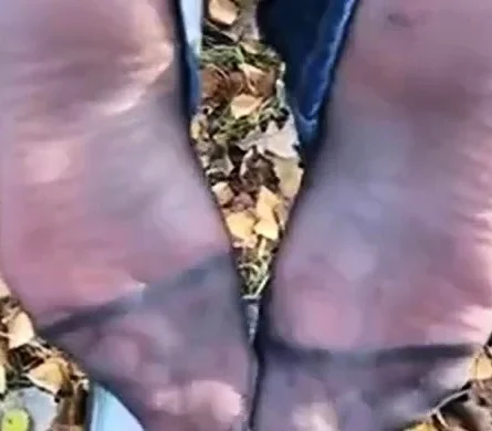 Sperma auf Deutsch Nylon Sohlen MILF