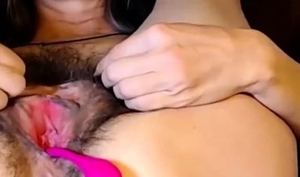HAIRY SLUT MOM